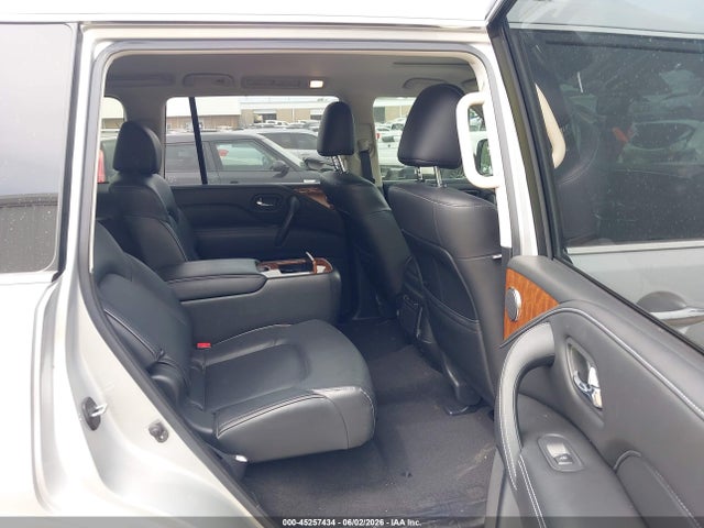 2019 INFINITI QX80 LUXE 8
