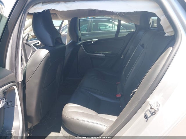 صورة مصغرة 8 لـ 2017 Volvo V60 T5 PLATINUM