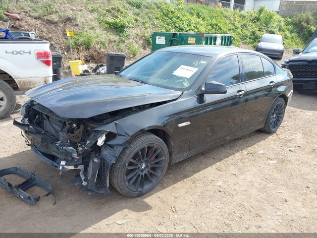 2012 BMW 550I 照片 2