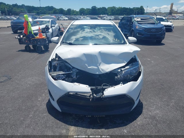 2017 Toyota COROLLA L — миниатюра 12