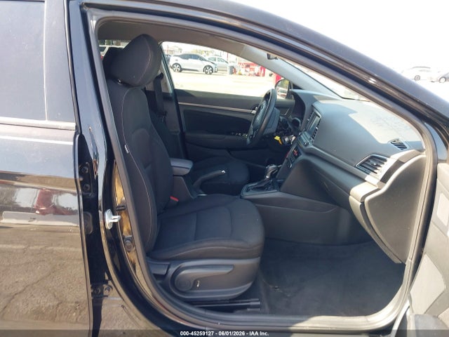 صورة 5 لـ 2018 Hyundai ELANTRA SEL