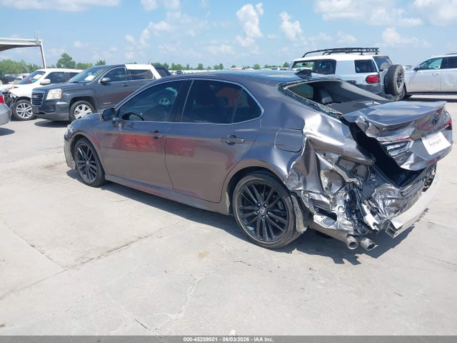 2021 Toyota CAMRY XSE 照片 3