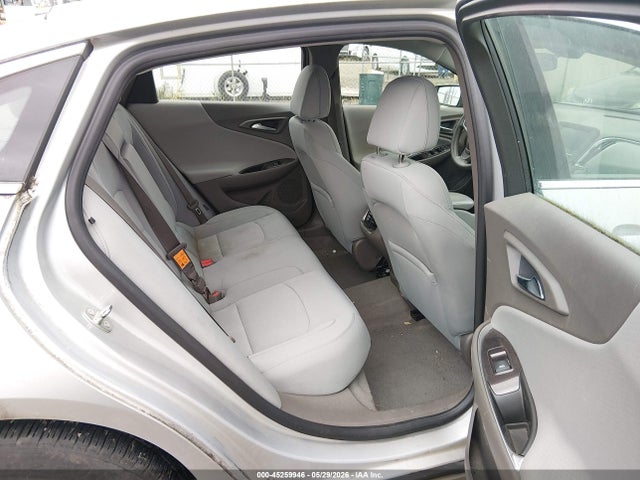 صورة 8 لـ 2017 Chevrolet MALIBU 1LT