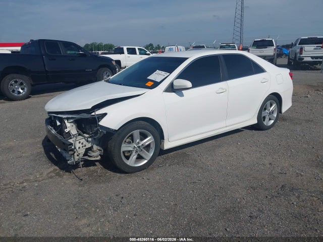 2013 Toyota CAMRY SE 照片 2