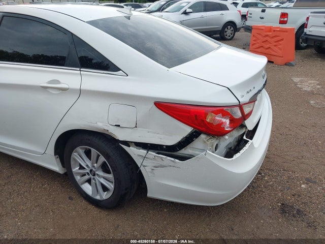 2013 Hyundai SONATA GLS 缩略图 12