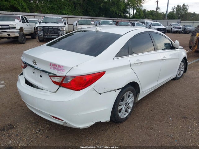 2013 Hyundai SONATA GLS — фото 4