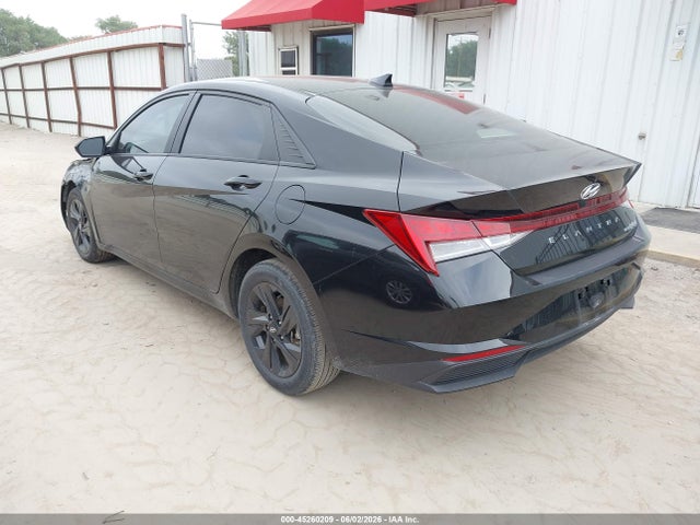 صورة 3 لـ 2022 Hyundai ELANTRA HYBRID BLUE