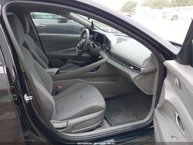 صورة 5 لـ 2022 Hyundai ELANTRA HYBRID BLUE