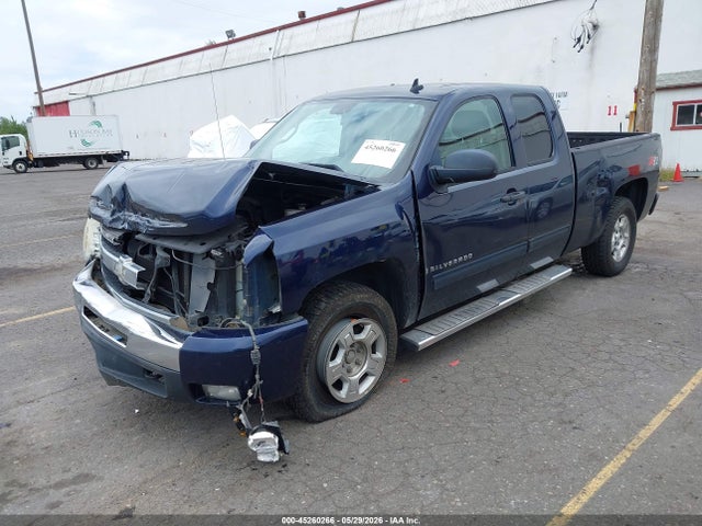 2009 Chevrolet SILVERADO 1500 LT 照片 2