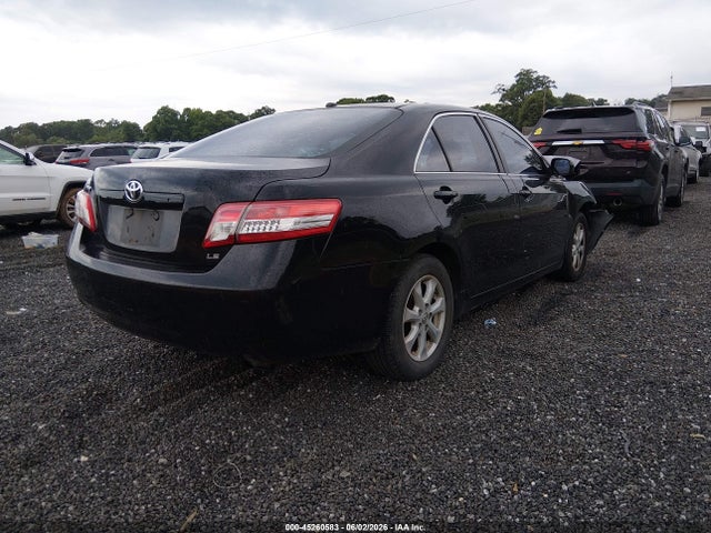 2011 Toyota CAMRY LE 照片 4