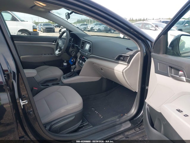 صورة 5 لـ 2020 Hyundai ELANTRA SE