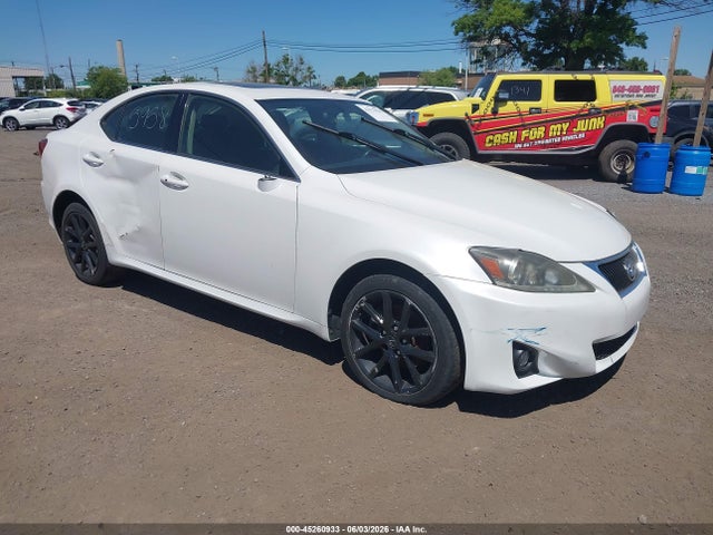 2013 LEXUS IS 