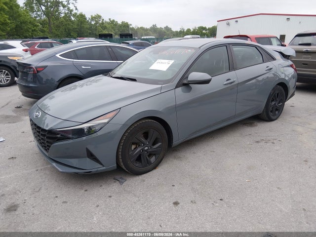صورة 2 لـ 2022 Hyundai ELANTRA SEL