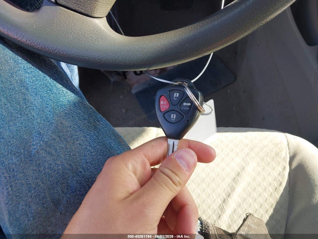 2009 Toyota CAMRY LE thumbnail 11
