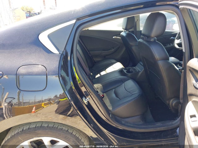 صورة 8 لـ 2016 Chevrolet VOLT PREMIER