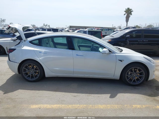 صورة مصغرة 14 لـ 2020 Tesla MODEL 3 STANDARD RANGE PLUS REAR-WHEEL DRIVE/STAND