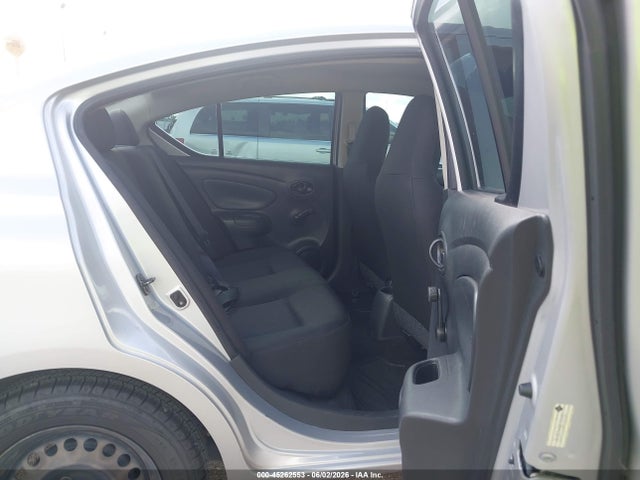 2017 Nissan VERSA 1.6 S+ 照片 8