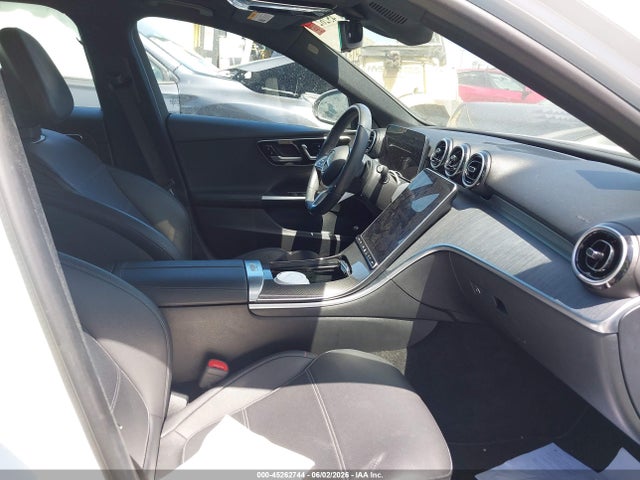 صورة 5 لـ 2024 Mercedes-BENZ C 300