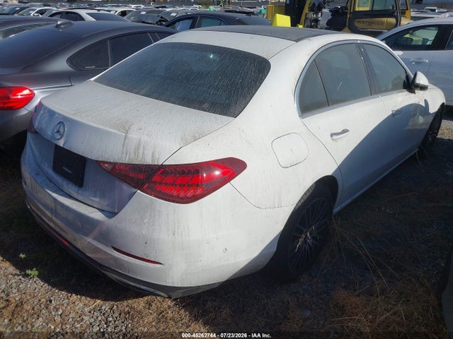 صورة 4 لـ 2024 Mercedes-BENZ C 300