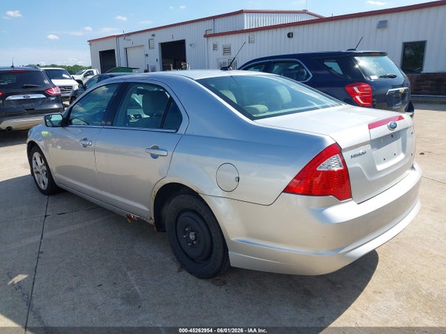 FORD FUSION SE - 3