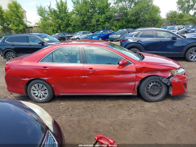 2012 Toyota CAMRY LE — миниатюра 13