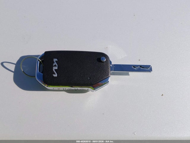 2023 KIA FORTE LX — миниатюра 11
