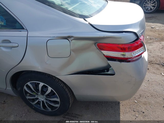 2011 Toyota CAMRY LE 照片 6