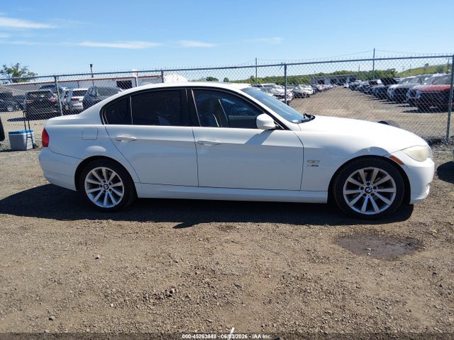 2011 BMW 328I XDRIVE — миниатюра 13