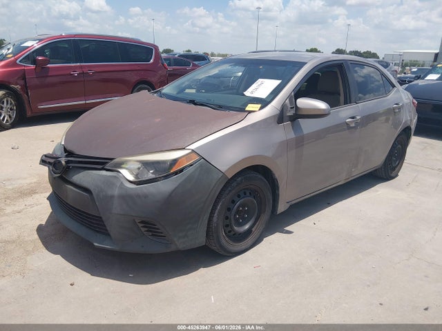 2015 Toyota COROLLA LE — фото 2