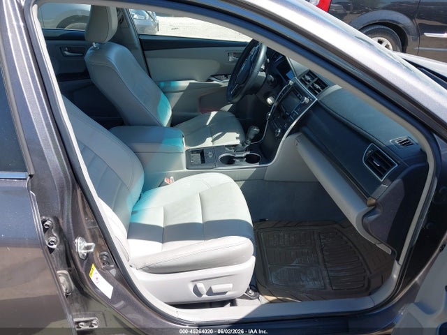 2015 Toyota CAMRY XLE thumbnail 5