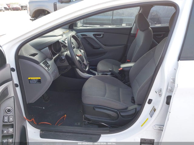 2015 Hyundai ELANTRA SE — фото 5