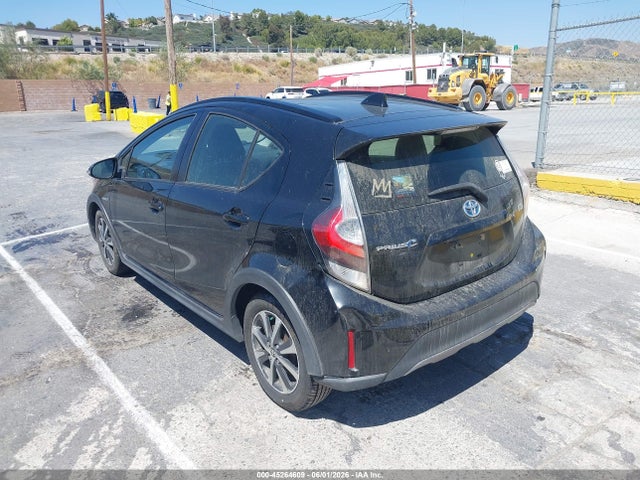 صورة 3 لـ 2018 Toyota PRIUS C THREE