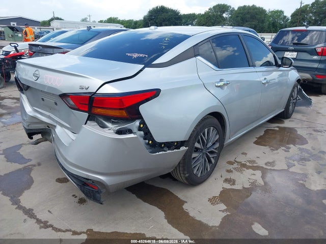 2023 NISSAN ALTIMA SV FWD 4
