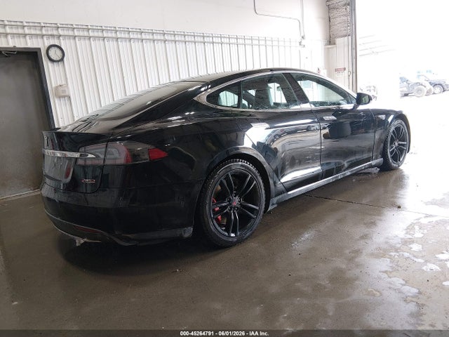 2014 Tesla MODEL S P85D — фото 4