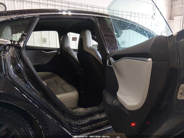 2014 Tesla MODEL S P85D — фото 8