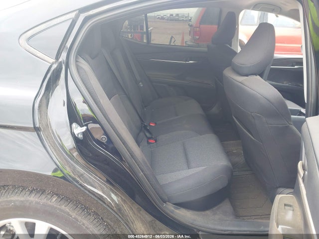 صورة 8 لـ 2025 Toyota CAMRY LE