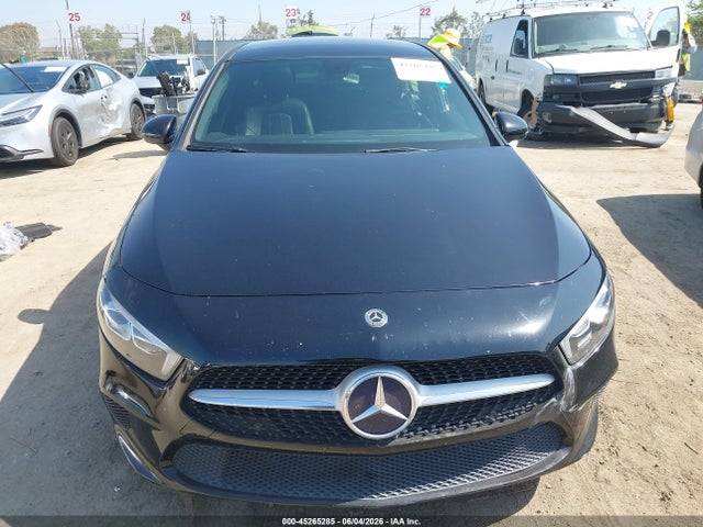 2019 Mercedes-BENZ A 220 — миниатюра 12