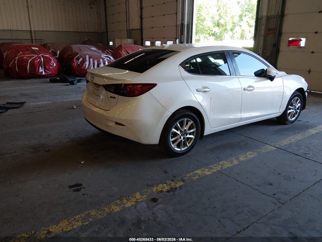 صورة 4 لـ 2016 Mazda MAZDA3 I TOURING