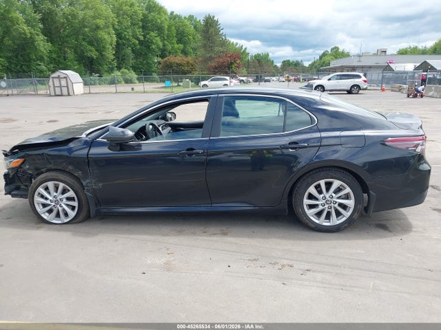 صورة مصغرة 13 لـ 2023 Toyota CAMRY LE