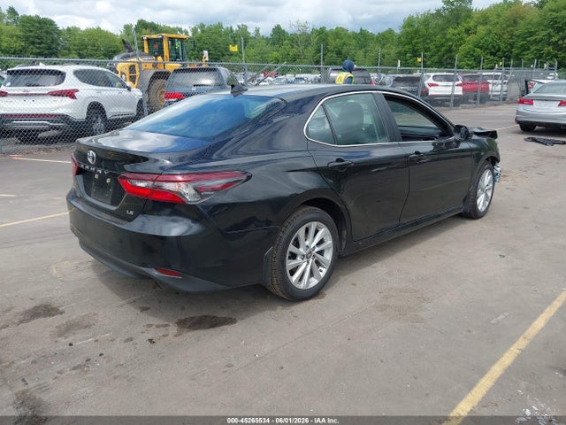 صورة 4 لـ 2023 Toyota CAMRY LE