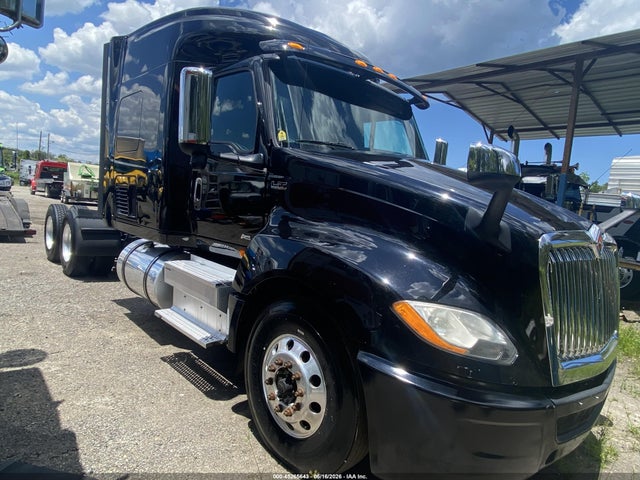 2019 INTERNATIONAL LT 