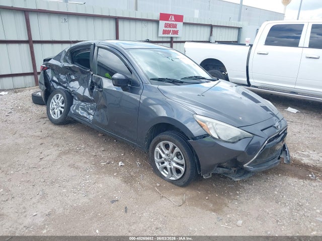 2018 TOYOTA YARIS 