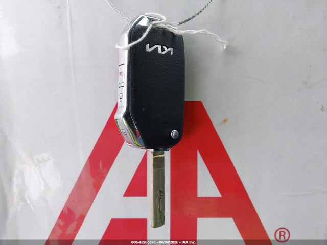 2023 KIA SORENTO LX 11