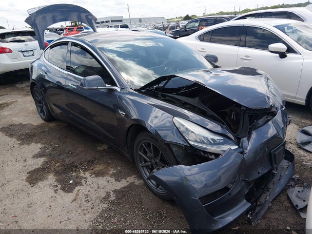 2018 TESLA MODEL 3 LONG RANGE/PERFORMANCE