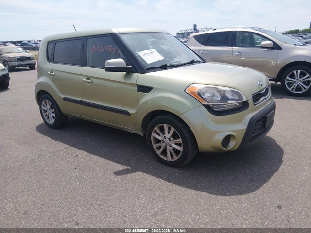 2013 KIA SOUL +