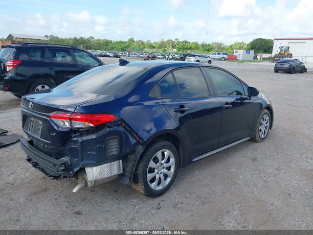 2022 Toyota COROLLA LE photo 4