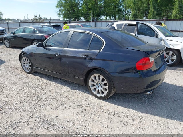 2006 BMW 330I — фото 3