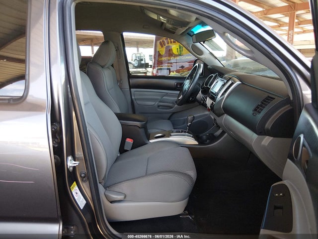 صورة مصغرة 5 لـ 2015 Toyota TACOMA PRERUNNER V6
