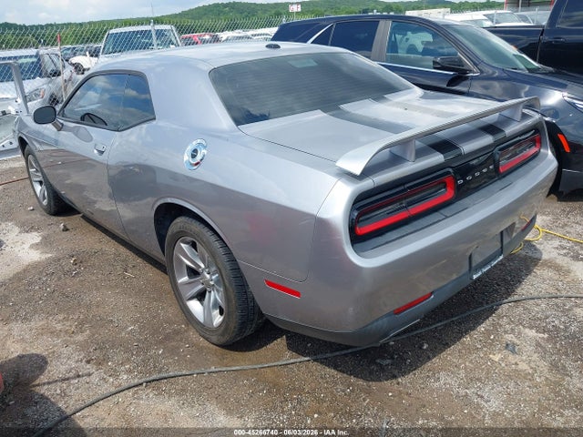 2015 Dodge CHALLENGER SXT — фото 3