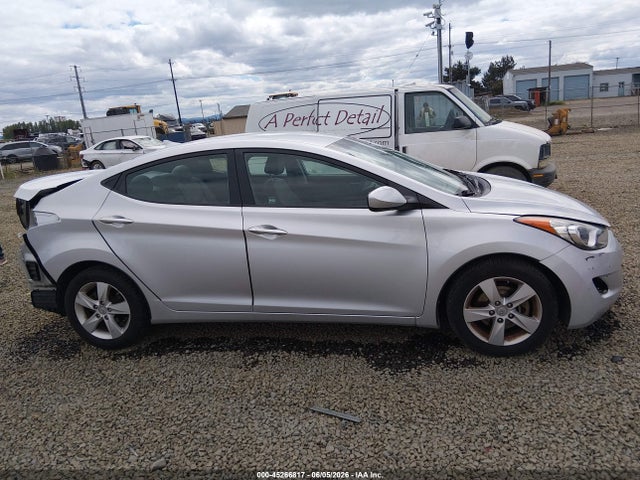صورة مصغرة 14 لـ 2013 Hyundai ELANTRA GLS
